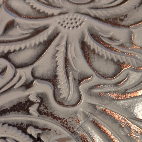 Patricia Nash Floral Embossed Leather Crossbody Bag Gold - Picture 8 of 8